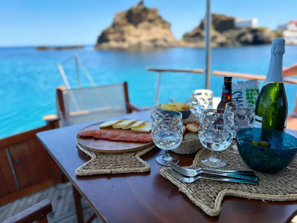 Catering a bordo de un barco